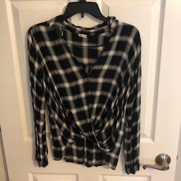 Flannel top - Picture 1 of 1